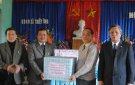 Đồng chí Hoàng Văn Hoằng – Phó bí thư Thường trực Tỉnh ủy thăm, tặng quà tại Bá Thước